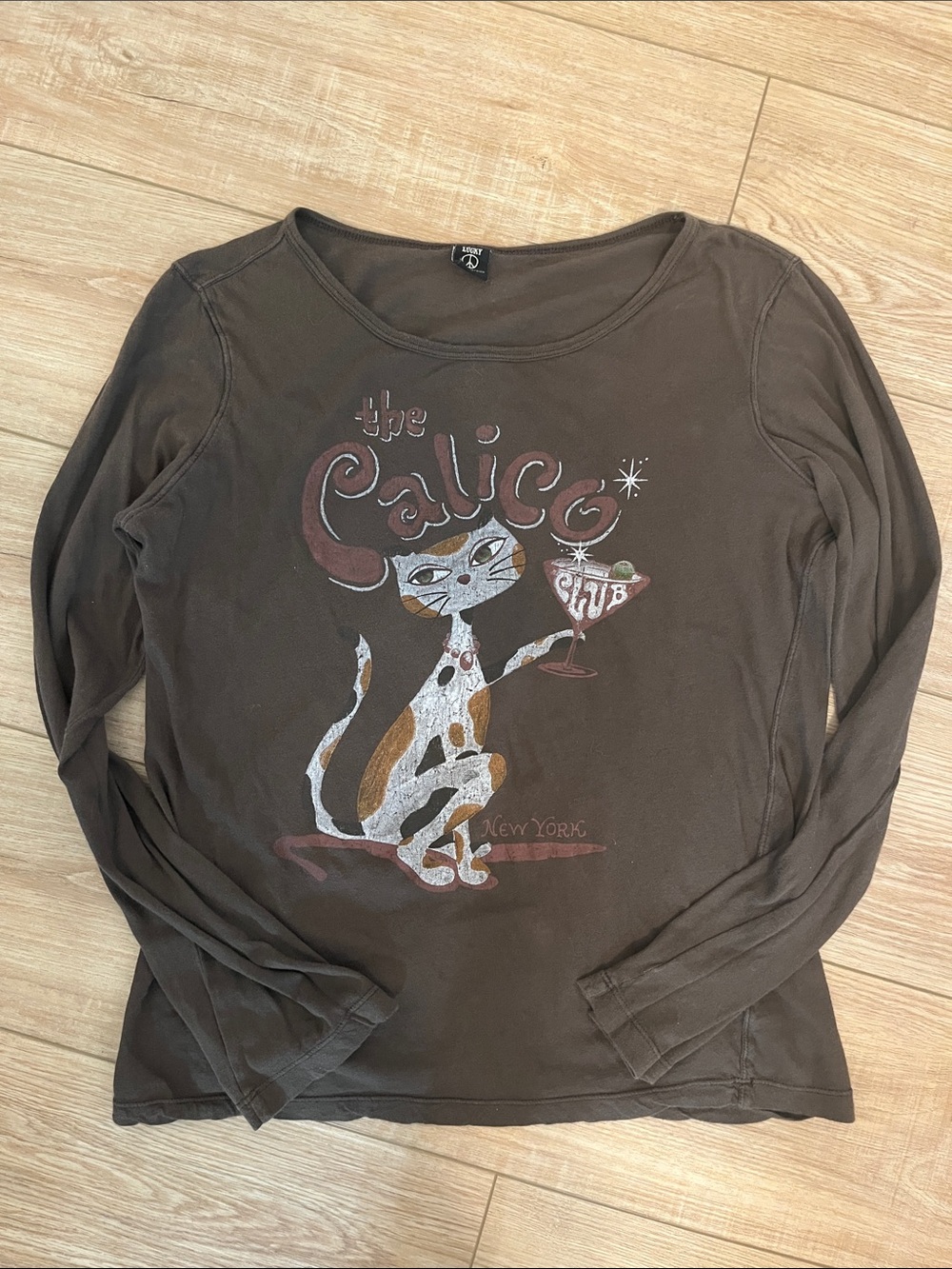RARE vintage Y2K Lucky Brand The Calico Club cat graphic brown long sleeve tee